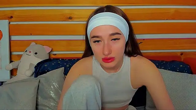 Evis Dailyy online show from 02/24/26, 01:03