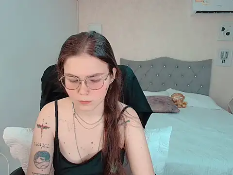 Snapshot of lexalove_doll chatting on 02/20/26, 01:57 lexalove doll online show from 02/20/26, 01:57