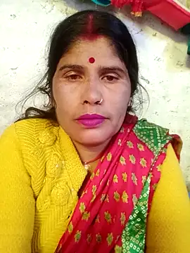 Snapshot of Mahi_bigg chatting on 12/15/25, 06:17 Mahi bigg online show from 12/15/25, 06:17