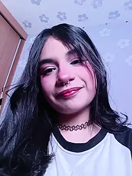 bonnieTaylor1 online show from 04/25/26, 06:16