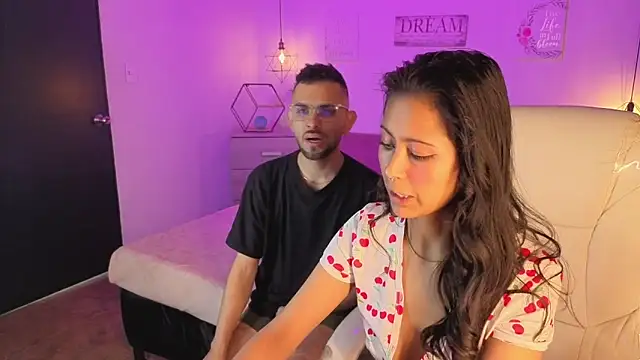 annie and ryan online show from 12/19/25, 04:52