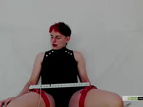 Snapshot of LITTLEZHALEM chatting on 12/15/25, 05:34 LITTLEZHALEM online show from 12/15/25, 05:34