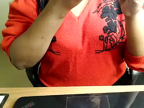 Snapshot of Goddess_cherry chatting on 12/16/25, 10:42 Goddess cherry online show from 12/16/25, 10:42