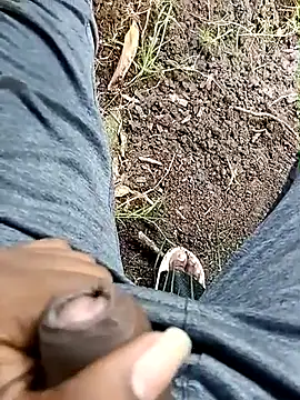 loki-king-143 online show from 02/18/26, 02:29