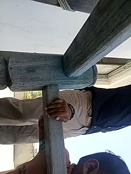 Snapshot of Amit__okay chatting on 12/16/25, 06:51 Amit okay online show from 12/16/25, 06:51