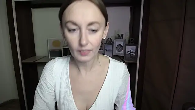 LiaSeass  online show from 02/09/26, 03:38