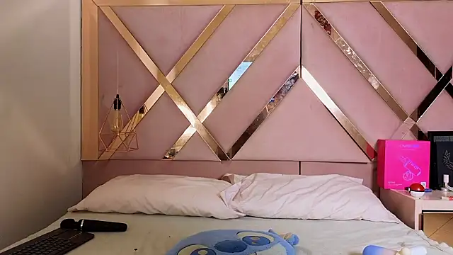 Stephanny Blush online show from 03/20/26, 06:02