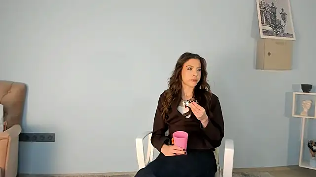 Snapshot of SherronRegler chatting on 12/14/25, 06:19 SherronRegler online show from 12/14/25, 06:19