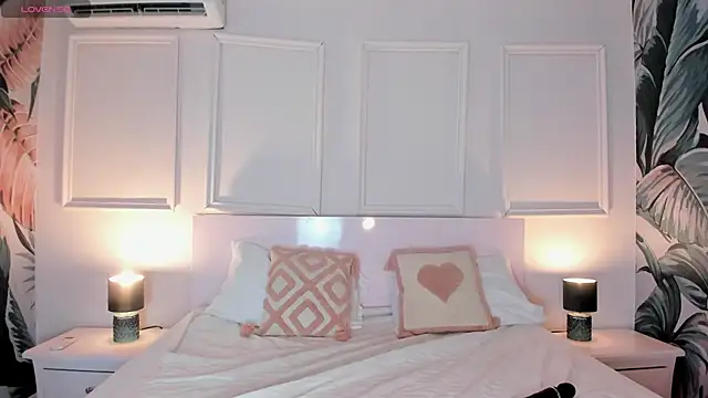 EVANGELIINE 21 online show from 04/06/26, 06:53