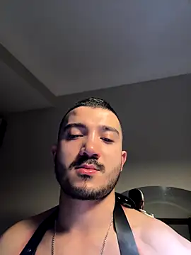 carloos593 online show from 12/18/25, 05:08