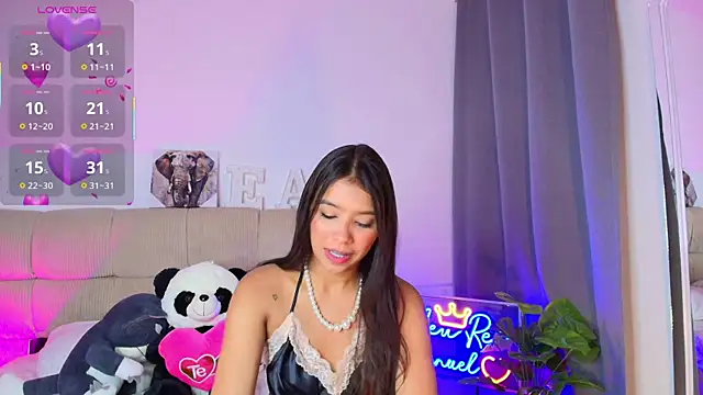Snapshot of Ana_herrera chatting on 06/26/26, 11:25 Ana herrera online show from 06/26/26, 11:25