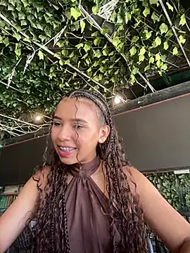 Snapshot of Ana_herrera chatting on 07/17/26, 03:50 Ana herrera online show from 07/17/26, 03:50