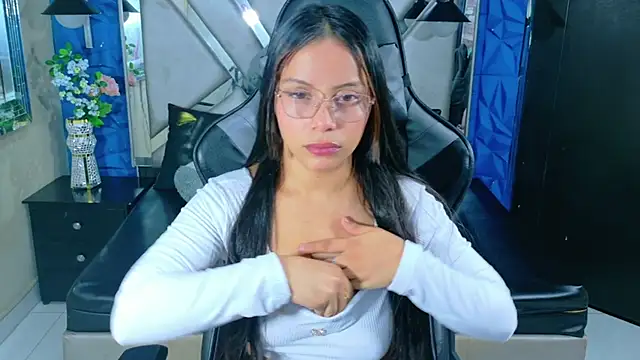 Snapshot of Jenna_Flor chatting on 12/16/25, 10:04 Jenna Flor online show from 12/16/25, 10:04