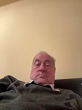 Snapshot of csikar chatting on 05/03/26, 10:27 csikar online show from 05/03/26, 10:27