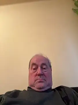 Snapshot of csikar chatting on 05/17/26, 05:09 csikar online show from 05/17/26, 05:09