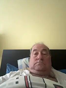 Snapshot of csikar chatting on 05/29/26, 04:54 csikar online show from 05/29/26, 04:54