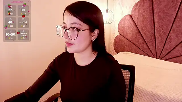 Lovely-martina online show from 01/15/26, 07:39