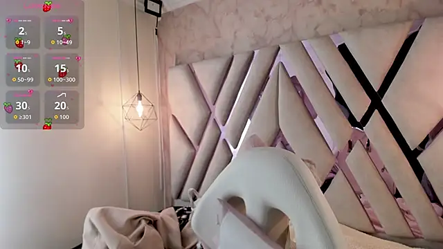 Lovely-martina online show from 02/16/26, 12:23