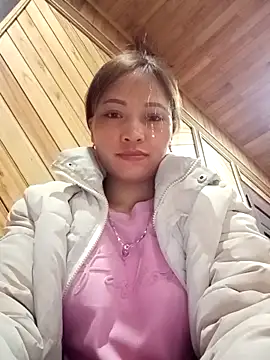 Snapshot of Phyya_K2 chatting on 12/18/25, 10:16 Phyya K2 online show from 12/18/25, 10:16