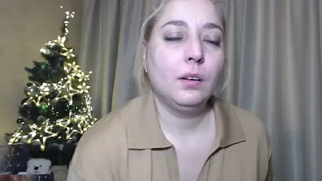 Snapshot of sweetpussy13 chatting on 01/09/25, 06:59 sweetpussy13 online show from 01/09/25, 06:59