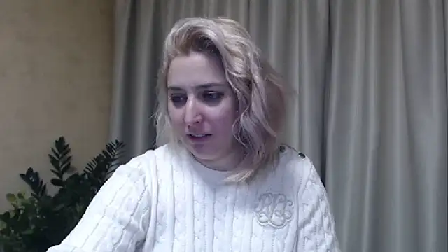 Snapshot of sweetpussy13 chatting on 02/09/25, 09:47 sweetpussy13 online show from 02/09/25, 09:47