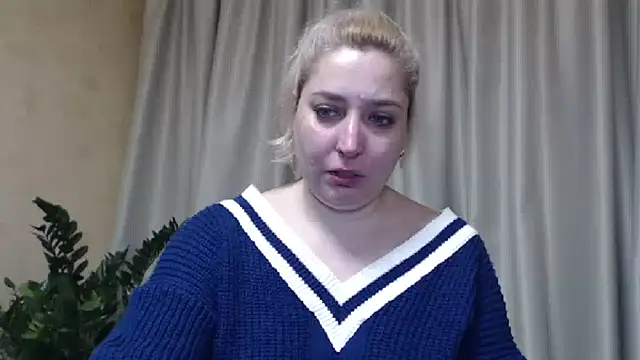 Snapshot of sweetpussy13 chatting on 03/01/25, 06:35 sweetpussy13 online show from 03/01/25, 06:35