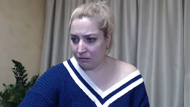 Snapshot of sweetpussy13 chatting on 03/04/25, 10:13 sweetpussy13 online show from 03/04/25, 10:13