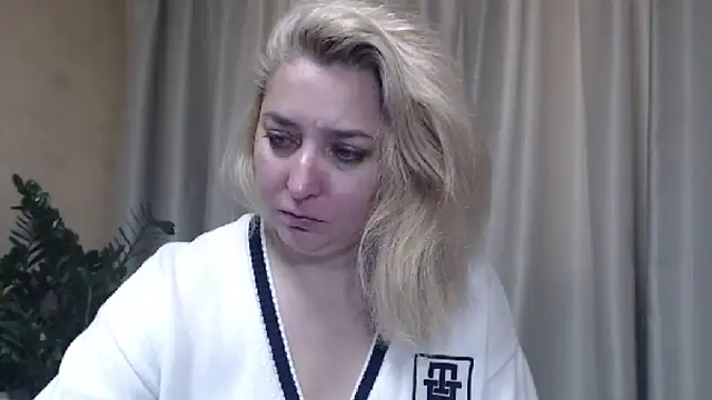 sweetpussy13 online show from 10/23/25, 06:34