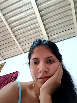 Snapshot of pig_piggy chatting on 12/13/25, 08:04 pig piggy online show from 12/13/25, 08:04