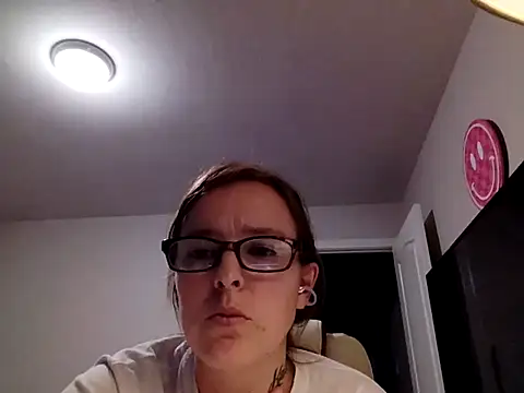 Snapshot of redremmi chatting on 02/01/26, 11:03 redremmi online show from 02/01/26, 11:03