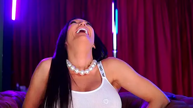 AstridVex online show from 03/08/26, 07:50