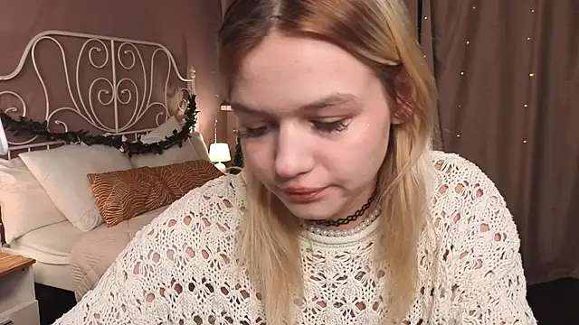 KianaVision online show from 12/15/25, 05:44