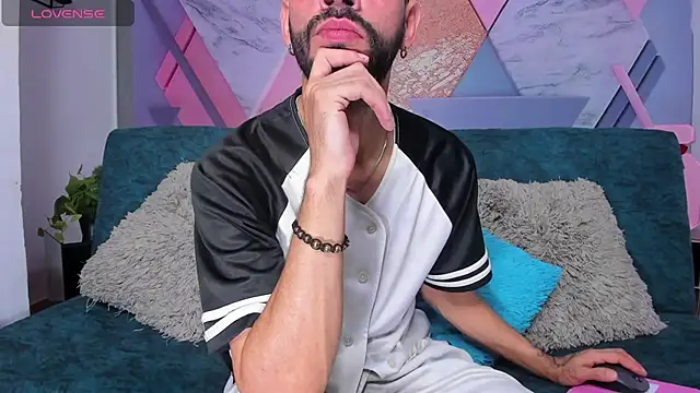 arcangel harris online show from 12/19/25, 11:39