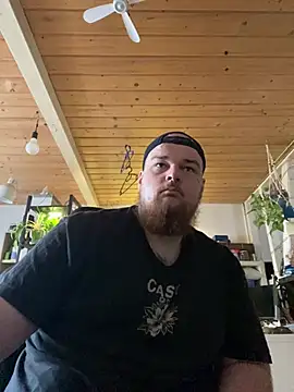 Snapshot of YoursxTruly chatting on 01/12/26, 09:03 YoursxTruly online show from 01/12/26, 09:03