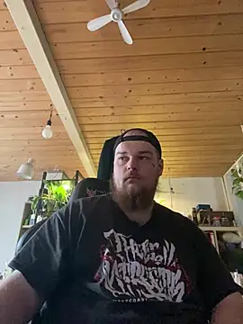 Snapshot of YoursxTruly chatting on 02/17/26, 10:56 YoursxTruly online show from 02/17/26, 10:56