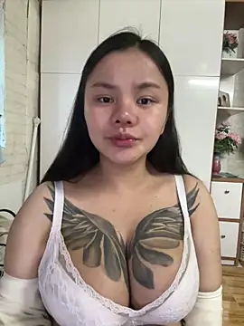 leo-kitty online show from 04/22/26, 07:44