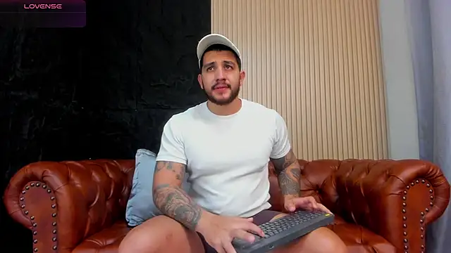 KyleNorth  online show from 04/18/26, 06:56