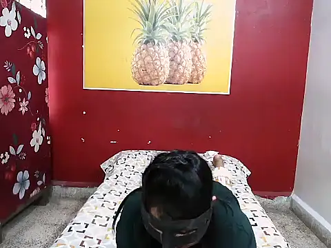 Lovelycouple25 online show from 03/18/26, 07:22