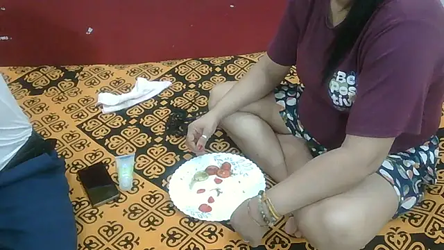 Lovelycouple25 online show from 06/21/26, 06:05