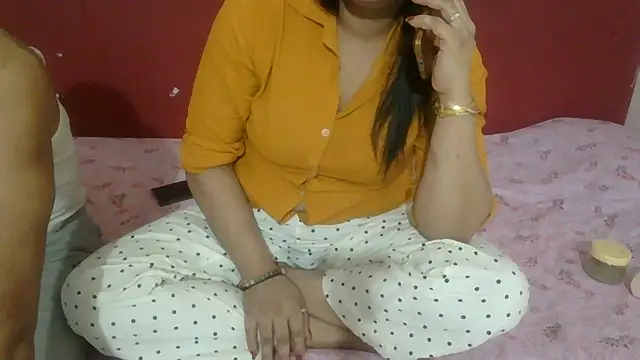Lovelycouple25 online show from 06/25/26, 06:07