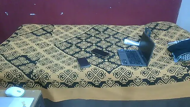 Lovelycouple25 online show from 07/07/26, 06:47