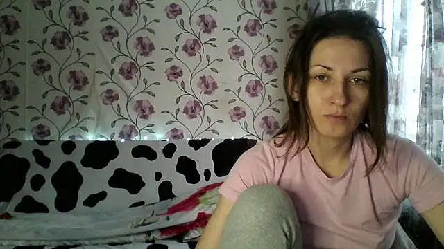 nika smily online show from 12/15/25, 05:12