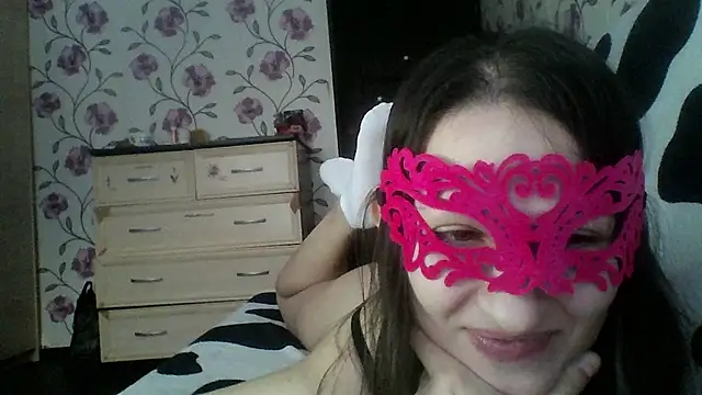 nika smily online show from 12/16/25, 05:34