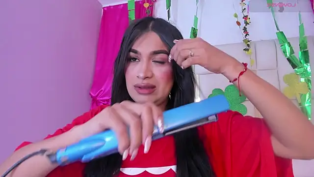 Silvanna-Casstro online show from 03/11/26, 12:00