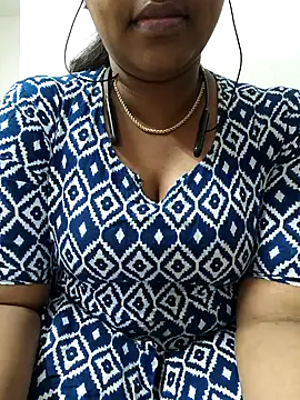 Snapshot of pattupattuma27 chatting on 02/09/26, 09:02 pattupattuma27 online show from 02/09/26, 09:02