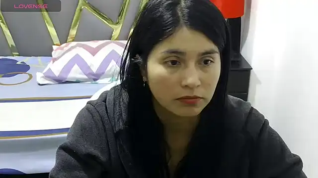 kangomez19 online show from 02/27/26, 05:18