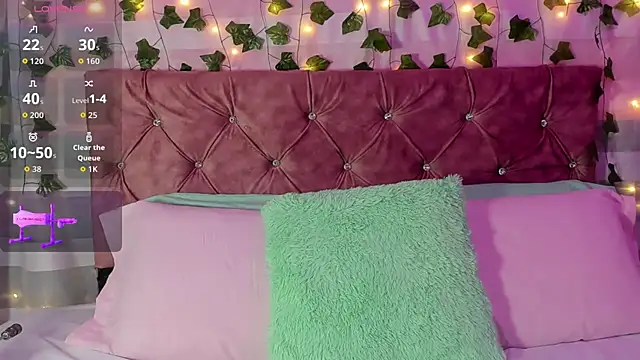 Ayla-marttinez online show from 04/23/26, 12:34