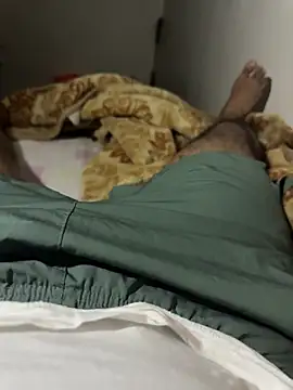 Night outcam online show from 01/05/26, 06:55