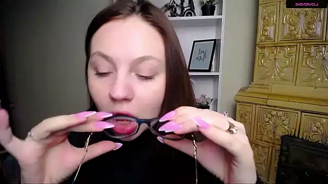 Snapshot of LiliaErmi chatting on 01/10/26, 05:53 LiliaErmi online show from 01/10/26, 05:53