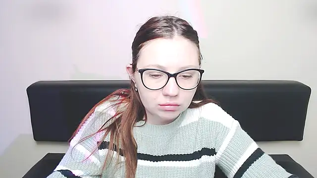 Snapshot of LiliaErmi chatting on 02/14/26, 07:16 LiliaErmi online show from 02/14/26, 07:16